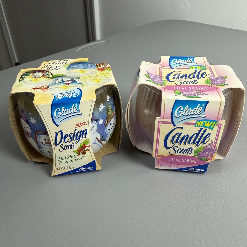 2 Vintage Glade 4oz Candle Scents Holiday Evergreen & Lilac Spring NOS Retired